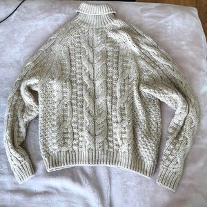 Turtle neck sweater
